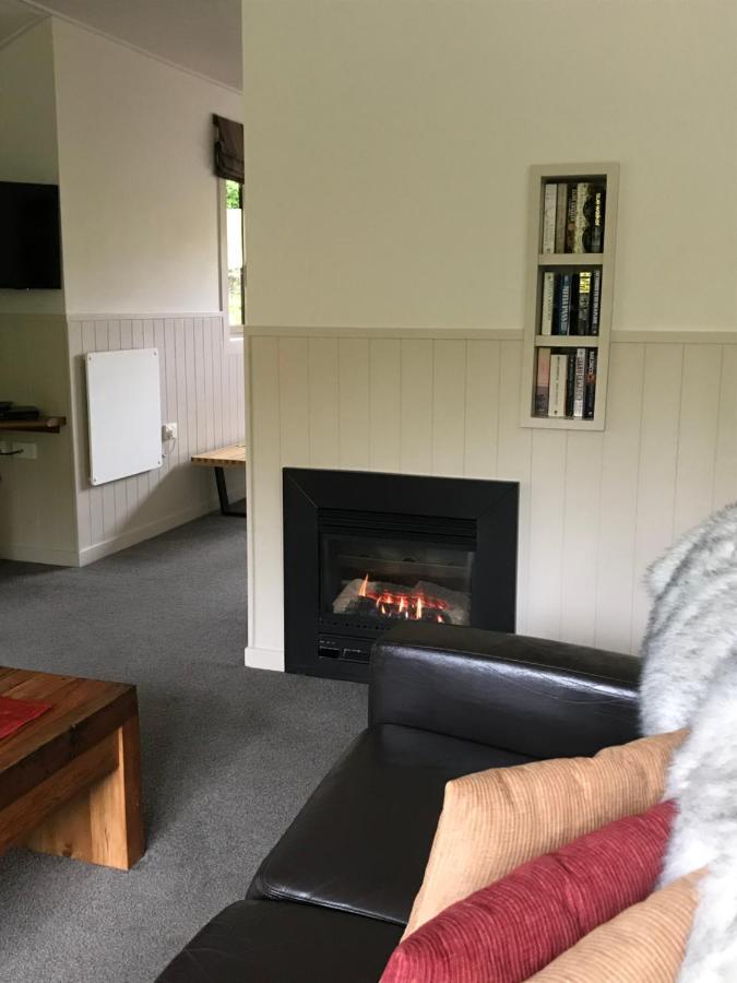 Burn Cottage Retreat Cromwell Eksteriør billede